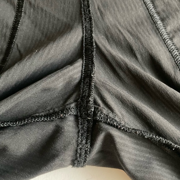 Lululemon Black Strip Two Pockets High Rise Loggers size 4 - Picture 13 of 14